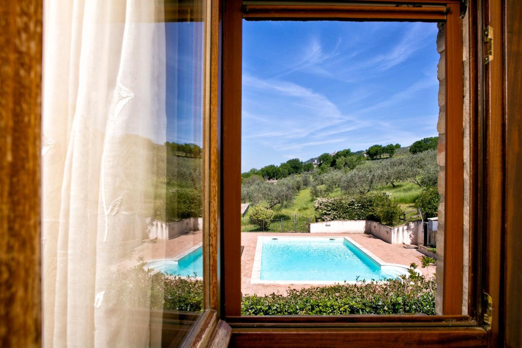 Villa Rosy Assise Extérieur photo