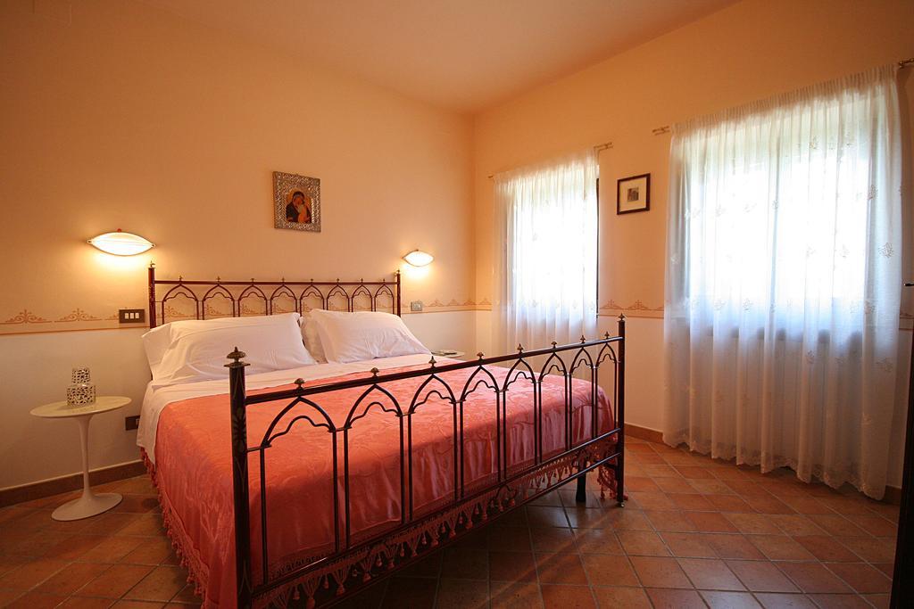 Villa Rosy Assise Extérieur photo