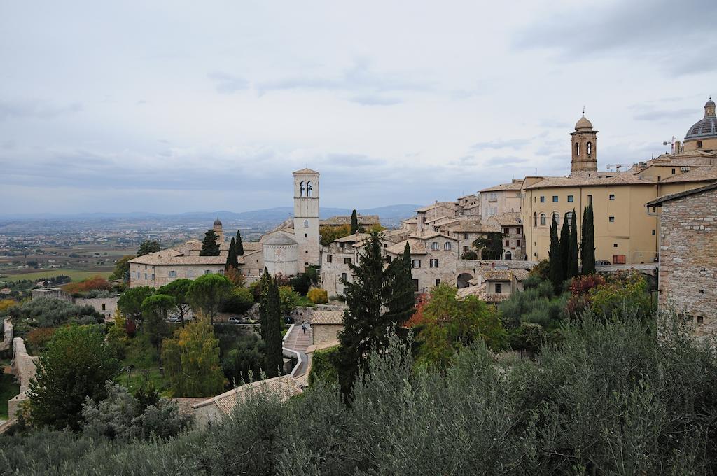 Villa Rosy Assise Extérieur photo